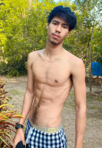 Aung Naing-kzf