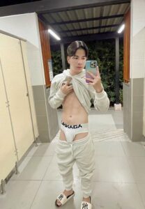 บาส-ธนวันต์-mirror