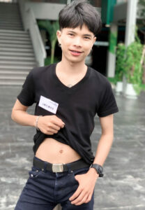 เสก-อุบล-หล่อ