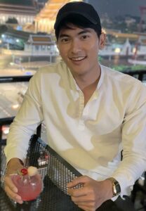 Mie-ใสหมวก