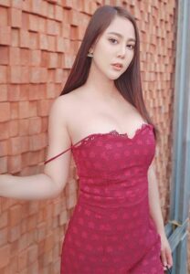 มิ้นท์-มิญชญา-ชุดแดง