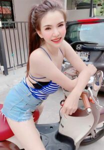 พลอย-Ploybarbie-เน็ตไอดอลขี่มอไซร์ พลอย-Ploybarbie-เน็ตไอดอลขี่มอไซร์