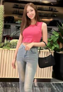 สุขธิดา-ไชยรบ-เน็ตไอดอลเสื้อชมพู