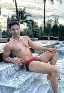 Songkran-Udomsak-ว่ายน้ำ