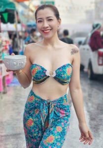 รถเมย์-ดน็ตไอดอลสวย