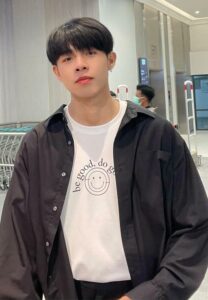 Ball-เน็ตไอดอลหล่อเกิน