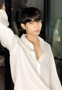 Tua เสื้อเชิ้ต