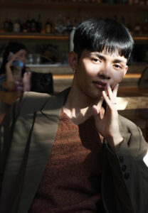 Tua ใส่สูท