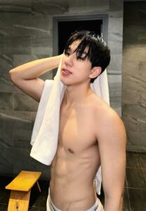 Chanakan-หล่อ