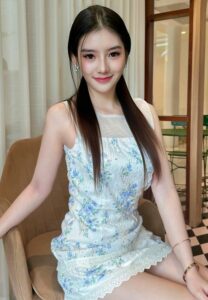 Aom-เน็ตไอดอลสวยแซ่บ