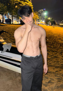 Pakin-Jaihong-กล้ามสวย