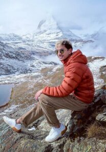 Tanawat-เที่ยวฉ่ำ