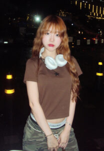 Memew-เสื้อน้ำตาล