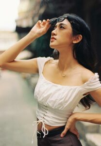 Jassmiine-ถ่ายแบบเท่