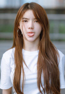 Mee-Yok-แลบลิ้น Mee-Yok-แลบลิ้น