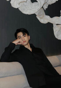 Nguyễn-Duy-Khang-เชิ้ตดำ