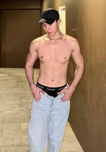 View-Chaipot-Six-pack