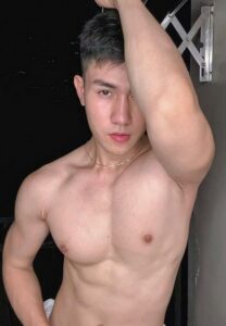 View-Chaipot-กล้ามโต