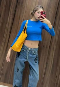 Pleshuuuu-เสื้อน้ำเงิน