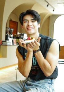 Puth-เสื้อกล้ามดำ