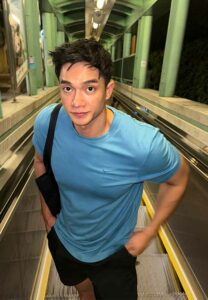 Gun-Gun-เสื้อฟ้า-p