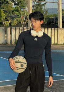 Peerawat-เล่นบาส