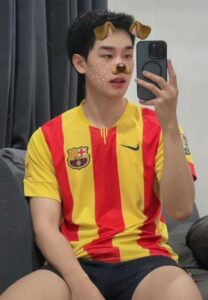 Peerawat-เสื้อลาย