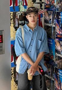 Peerawat-ใส่แว่น