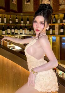 Sarika-Rasantiya-สาวปาร์ตี้