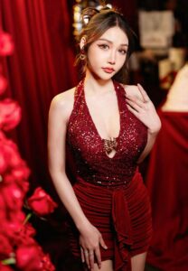 ณัฐธิชา-สมสุข-ชุดแดง