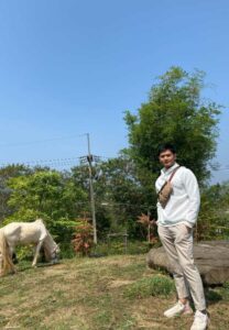 Bank Bindeaw-010-Gorgeous