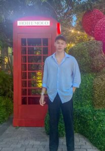 Jaruwit Phoprom-002-Elegant