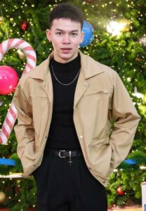 Jaruwit Phoprom-007-Adorable