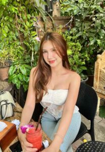 Kwan-017-Breathtaking