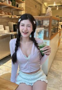Snook Thitirat-016-Delightful